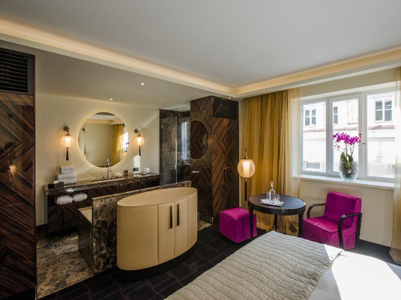 Hotel Lamee ウィーン エクステリア 写真 A suite at the Mandarin Oriental, Munich